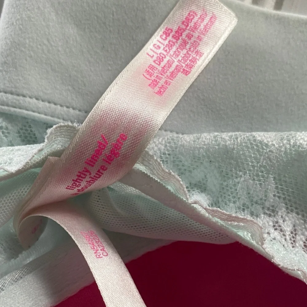 PINK lightly lined Lace Bralette in Soft blue Green size large